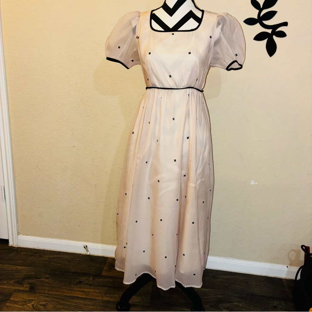 Dazy Short-Sleeve Midi A-Line Dress